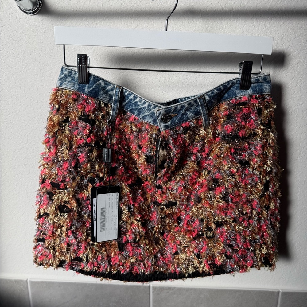 Dolce & Gabbana
textured finish jacquard miniskirt size 8 - Picture 2 of 9